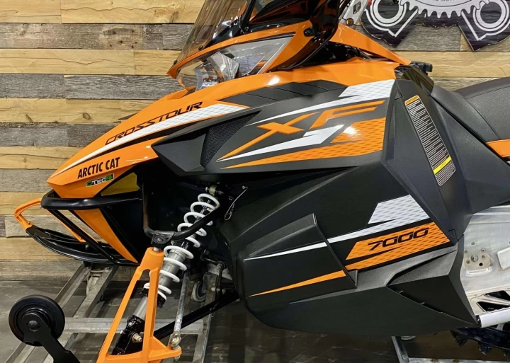 2015 ARCTIC CAT XF 7000 CROSSTOUR 141'' C-TEC4 / CONDITION A1 