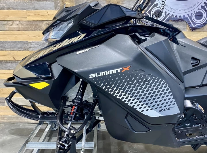 2019 BRP SKI-DOO SUMMIT X 850 E-TEC SHOT 154 X 3 REV GEN4 