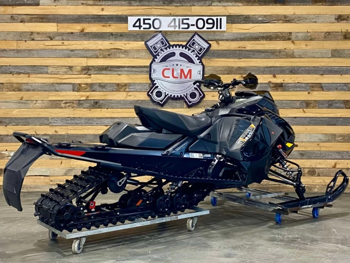 2023 BRP SKI-DOO RENEGADE X-RS 850 E-TEC 137'' + REV GEN5 + GARANTIE B.E.S.T 30 NOV 2026 