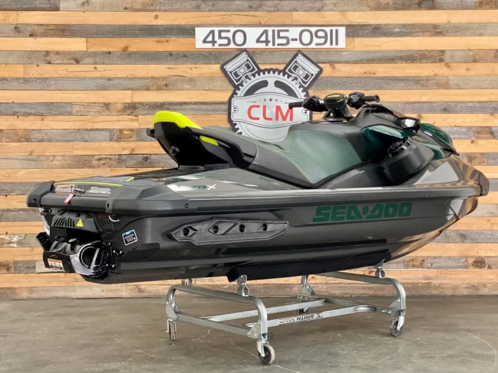 2022 BRP SEA-DOO RXP-X APEX 300 H.P + AUDIO PREMIUM + 2 BANC + NEUF 0 HEURES 