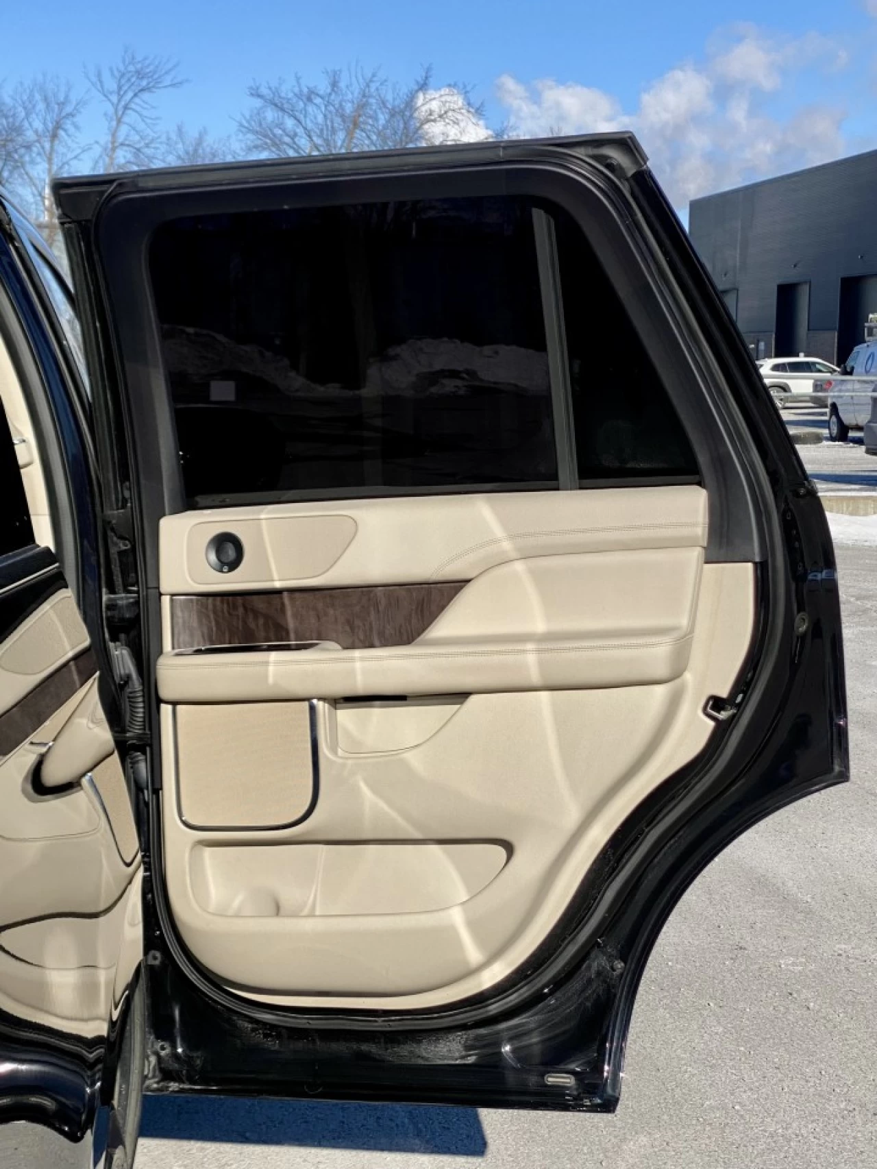 2021 LINCOLN NAVIGATOR EDITION RESERVE + MAGS 22'' + 7 PASSAGERS + TOUTE ÉQUIPÉE  Main Image