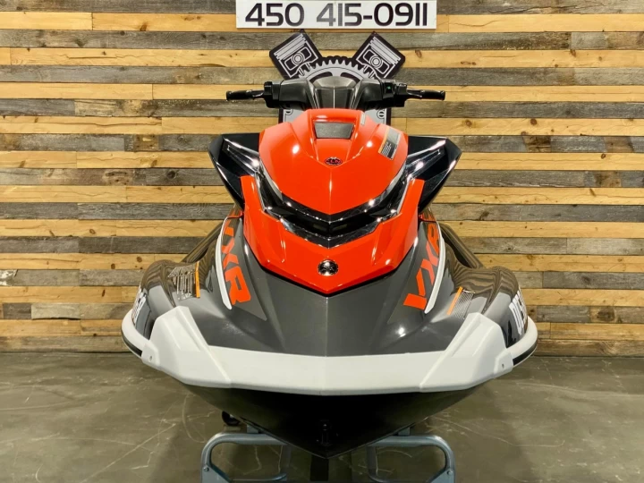 2017 YAMAHA WAVE RUNNER VXR 1.8 HIGH OUTPUT / 180 H.P / 3 PLACES 