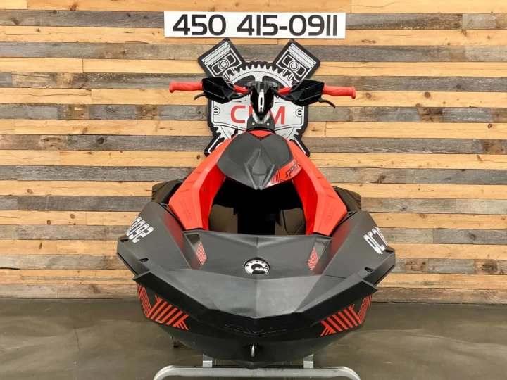 2021 BRP SEA-DOO SPARK TRIXX 2UP + I.B.R + V.T.S + SEULEMENT 43 HEURES 