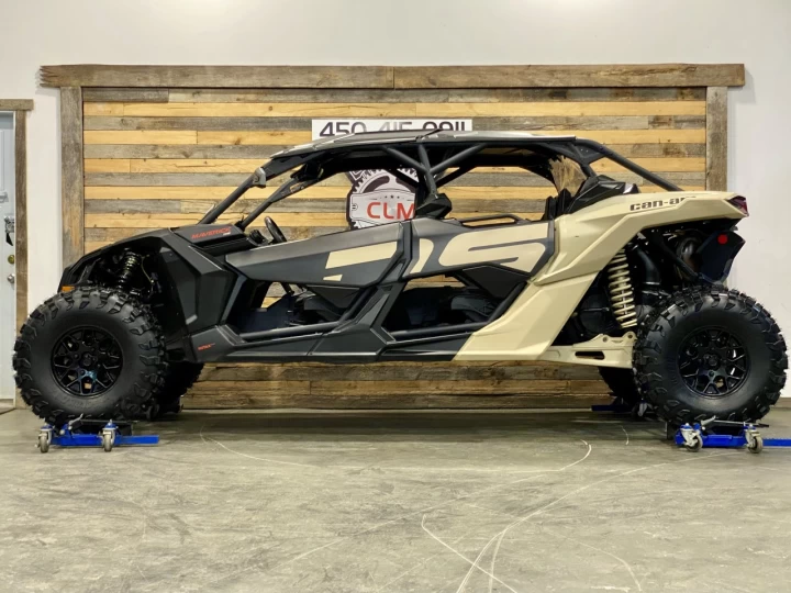 2022 BRP CAN-AM MAVERICK MAX X3 DS TURBO RR 200 H.P + D.P.S +4X4 + 4 PASSAGERS + 64'' 