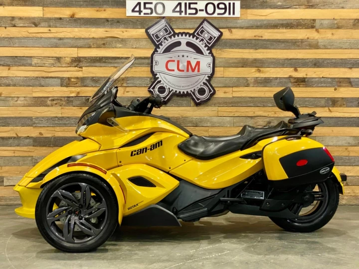 2013 BRP CAN-AM SPYDER ST-S / SE-5 (SEMI-AUTOMATIQUE) / 49232 KM 