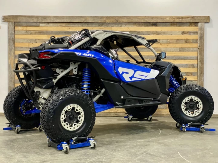 2022 BRP CAN-AM MAVERICK X3 TURBO ''RR'' 200 H.P X-RS 72'' + D.P.S + 4X4 + PNEUS NEUF 