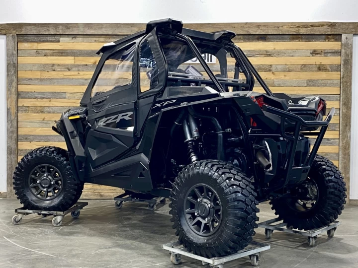 2022 POLARIS RZR XP 1000 SPORT + E.P.S + 4X4 + SEULEMENT 3165 KM + BEAUCOUP D'OPTIONS $$$ 