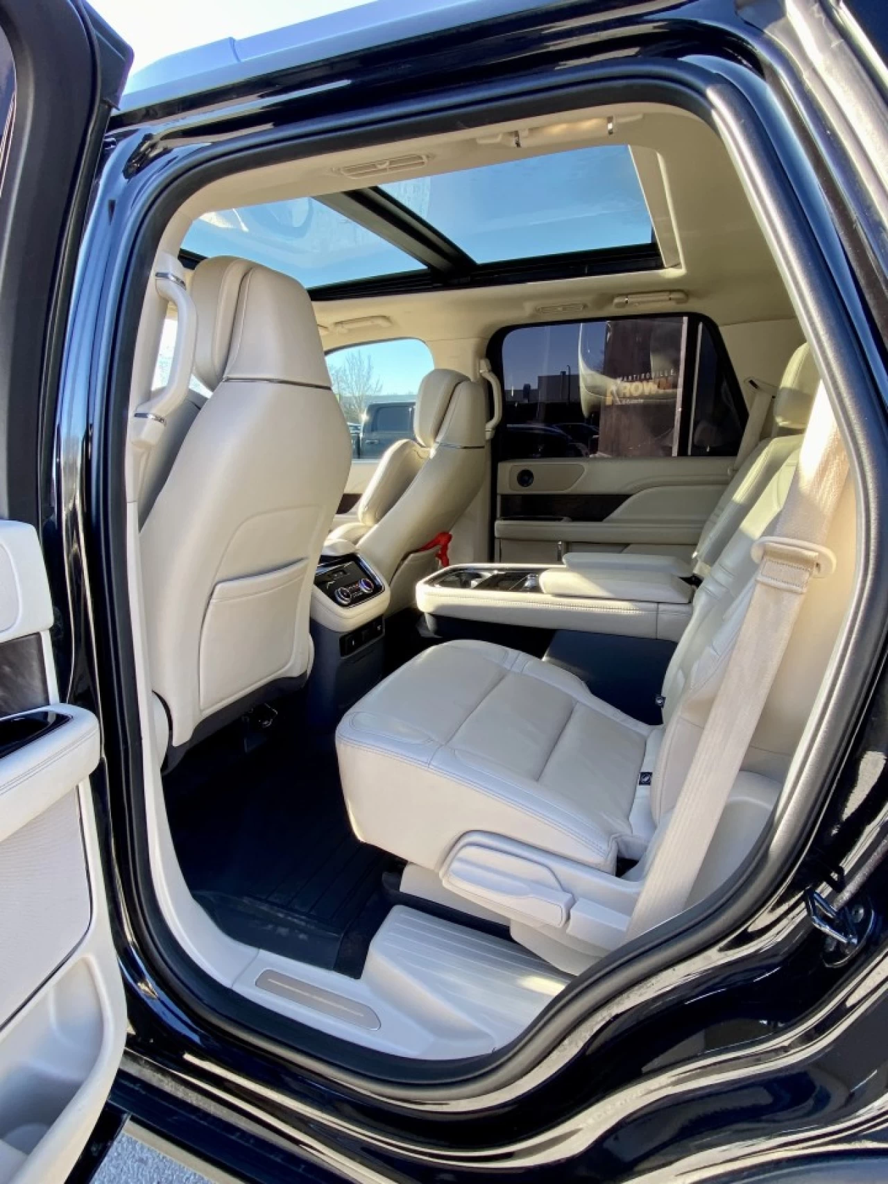 2021 LINCOLN NAVIGATOR EDITION RESERVE + MAGS 22'' + 7 PASSAGERS + TOUTE ÉQUIPÉE  Main Image