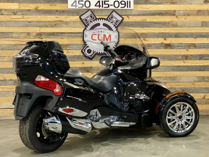 2016 BRP CAN-AM SPYDER RT LIMITED SE-6 (SEMI-AUTOMATIQUE) + ROTAX 1330 cc ACE EFI + ENSEMBLE CHROME 