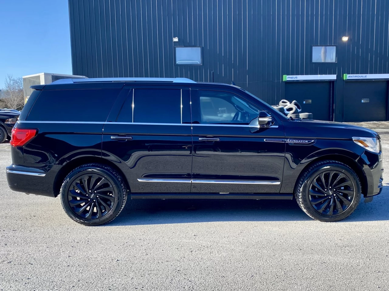 2021 LINCOLN NAVIGATOR EDITION RESERVE + MAGS 22'' + 7 PASSAGERS + TOUTE ÉQUIPÉE  Main Image