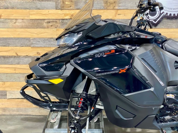 2023 BRP SKI-DOO RENEGADE X 900 ACE TURBO ''R'' 137'' + RAS X + REV GEN4 