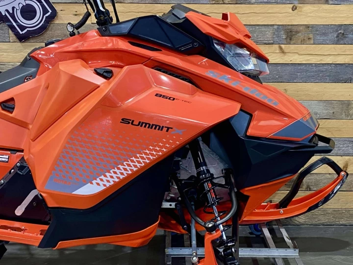 2019 BRP SKI-DOO SUMMIT X 850 E-TEC + SHOT + 154'' / REV GEN4 / CONDITION A1 