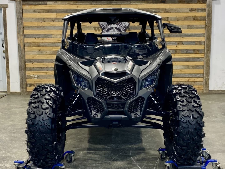 2022 BRP CAN-AM MAVERICK MAX X3 DS TURBO RR 200 H.P + D.P.S +4X4 + 4 PASSAGERS + 64'' 