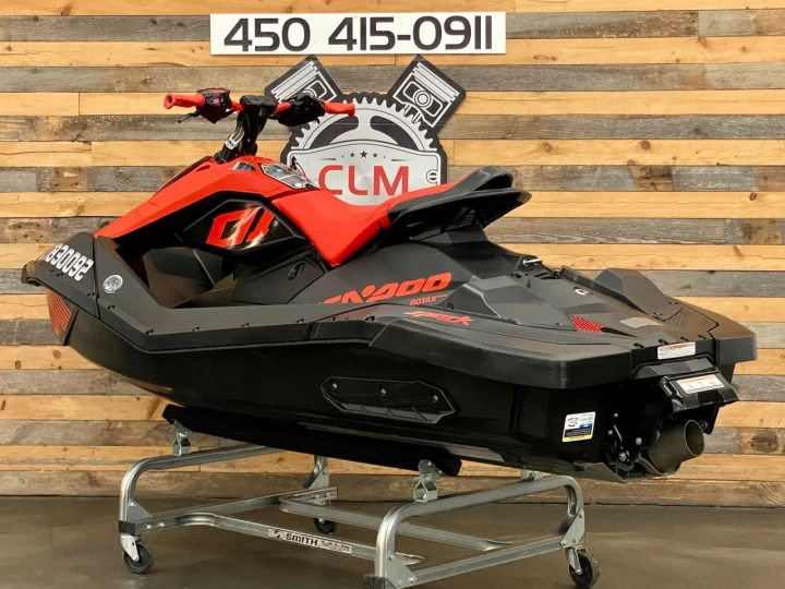 2021 BRP SEA-DOO SPARK TRIXX 2UP + I.B.R + V.T.S + SEULEMENT 43 HEURES 