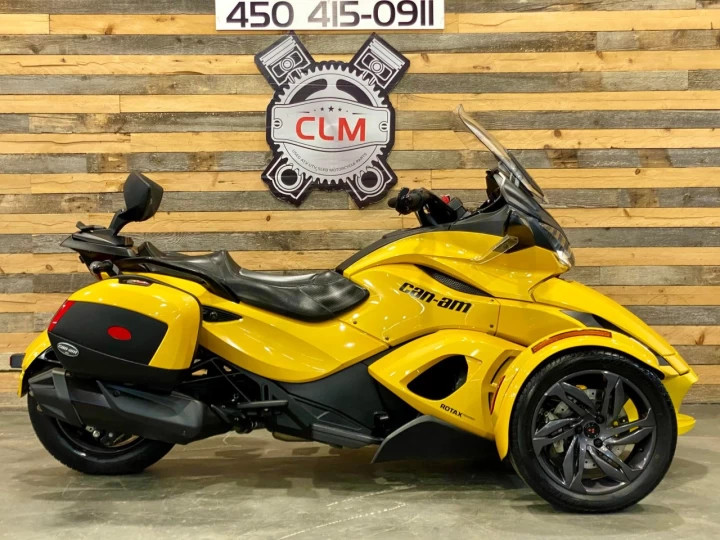 2013 BRP CAN-AM SPYDER ST-S / SE-5 (SEMI-AUTOMATIQUE) / 49232 KM 