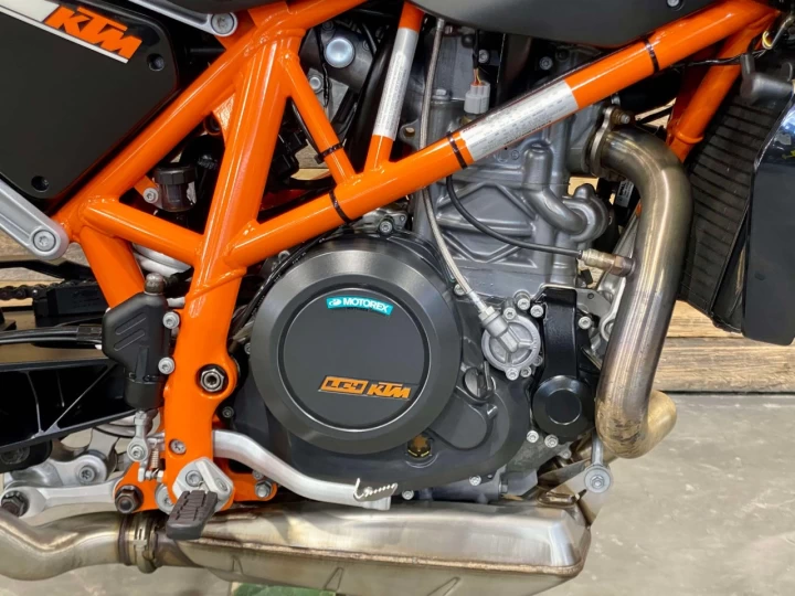 2014 KTM DUKE 690 ABS / SEULEMENT 10383 KM / CONDITION A1 