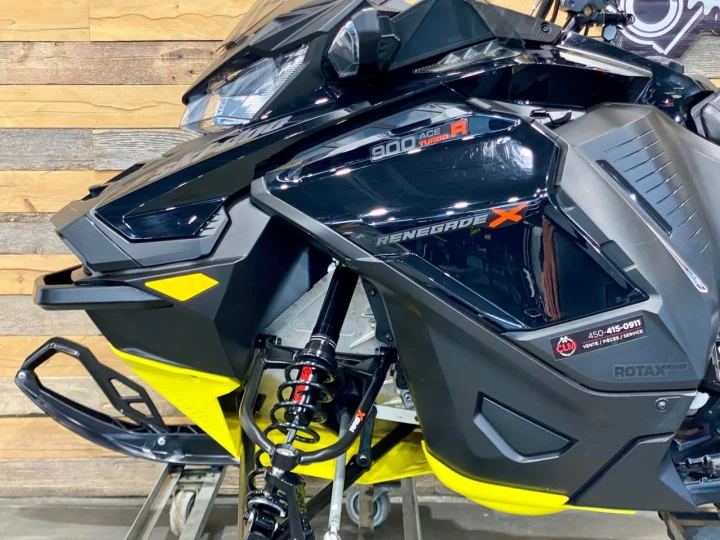 2023 BRP SKI-DOO RENEGADE X 900 ACE TURBO ''R'' 180 H.P / REV GEN4 / RAS X / 137'' 