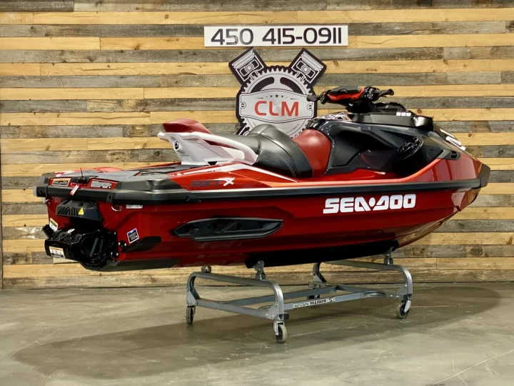 2024 BRP SEA-DOO RXT-X 325 HP + AUDIO PREMIUM + IBR + VTS + 3 PLACES + NEUF 0 HEURES 