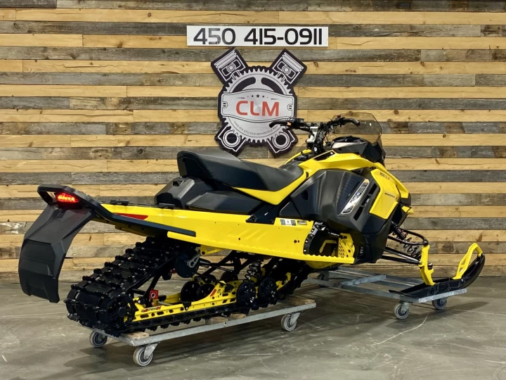 2023 BRP SKI-DOO RENEGADE X 900 ACE TURBO ‘R’ 180 hp 137’’ + RAS X + REV GEN4 