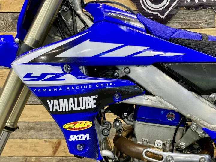 2022 YAMAHA YZ 450 F EFI / ENSEMBLE MX + SNOWBIKE INCLUS / CONDITION A1 