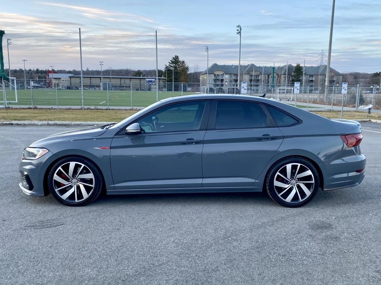 2020 VW JETTA GLI EDITION AUTOBAHN + 20L TURBO + AUTOMATIQUE DSG + BEATS AUDIO  Image principale