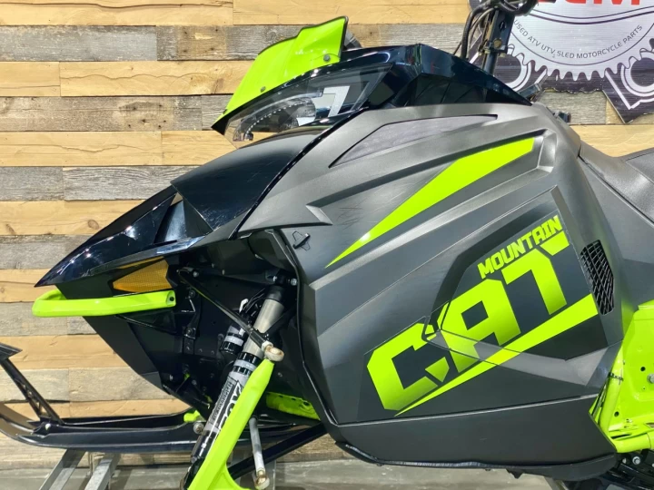 2018 ARCTIC CAT M8000 MOUNTAIN CAT 153’’ x 3’’ 