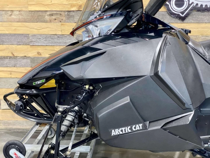 2016 ARCTIC CAT PANTERA 7000 LIMITED C-TEC4 + PONT NEUF 146'' + CV TECH 