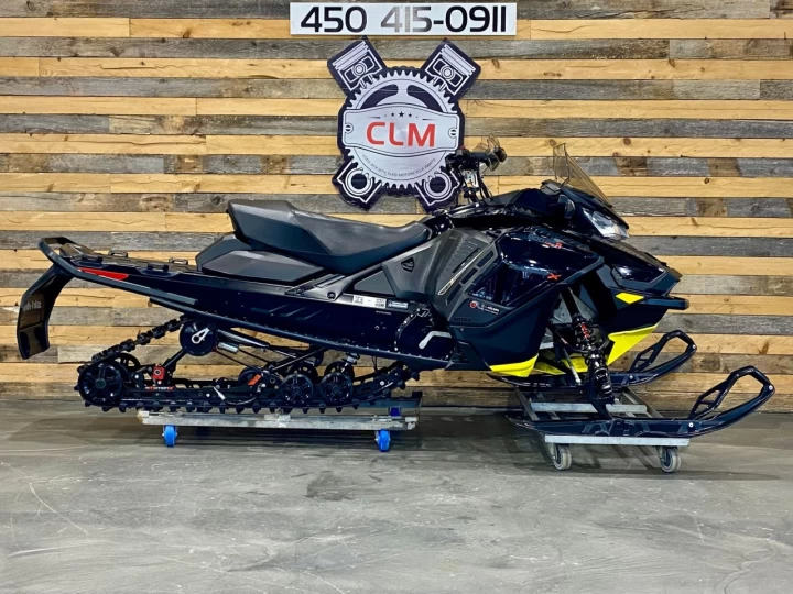 2023 BRP SKI-DOO RENEGADE X 900 ACE TURBO ''R'' 180 H.P / REV GEN4 / RAS X / 137'' 