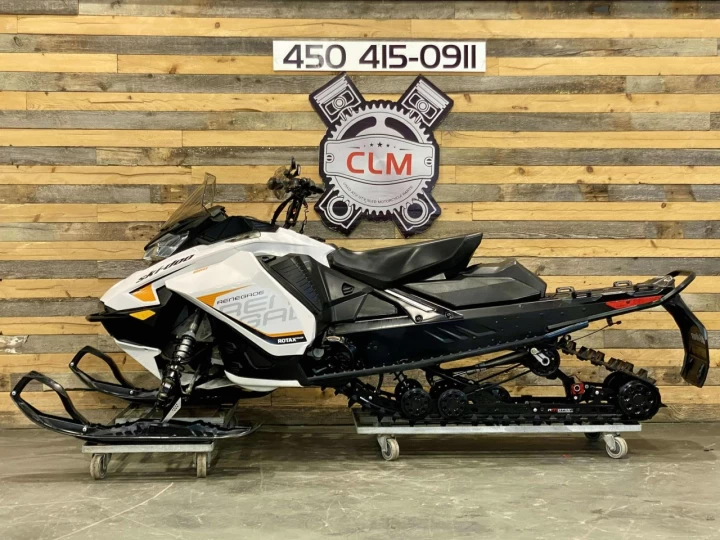 2017 BRP SKI-DOO RENEGADE ADRENALINE / BACKCOUNTRY 850 E-TEC 137'' X 1.75'' 