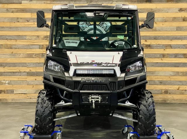 POLARIS RANGER XP 900 EFI + EPS + 4x4 / SEULEMENT 5046 km / A1  2015