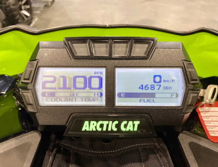 2018 ARCTIC CAT M8000 MOUNTAIN CAT 153’’ x 3’’ 