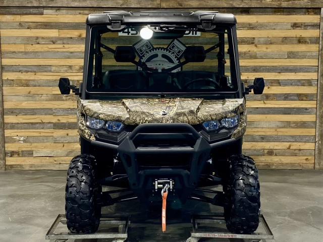 BRP CAN-AM DEFENDER XT HD9 CAMO + DPS + 4x4 + 3 PASSAGERS + 2135 km  2023