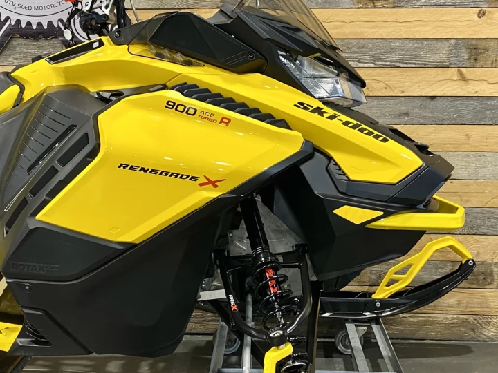 2023 BRP SKI-DOO RENEGADE X 900 ACE TURBO ‘R’ 180 hp 137’’ + RAS X + REV GEN4 