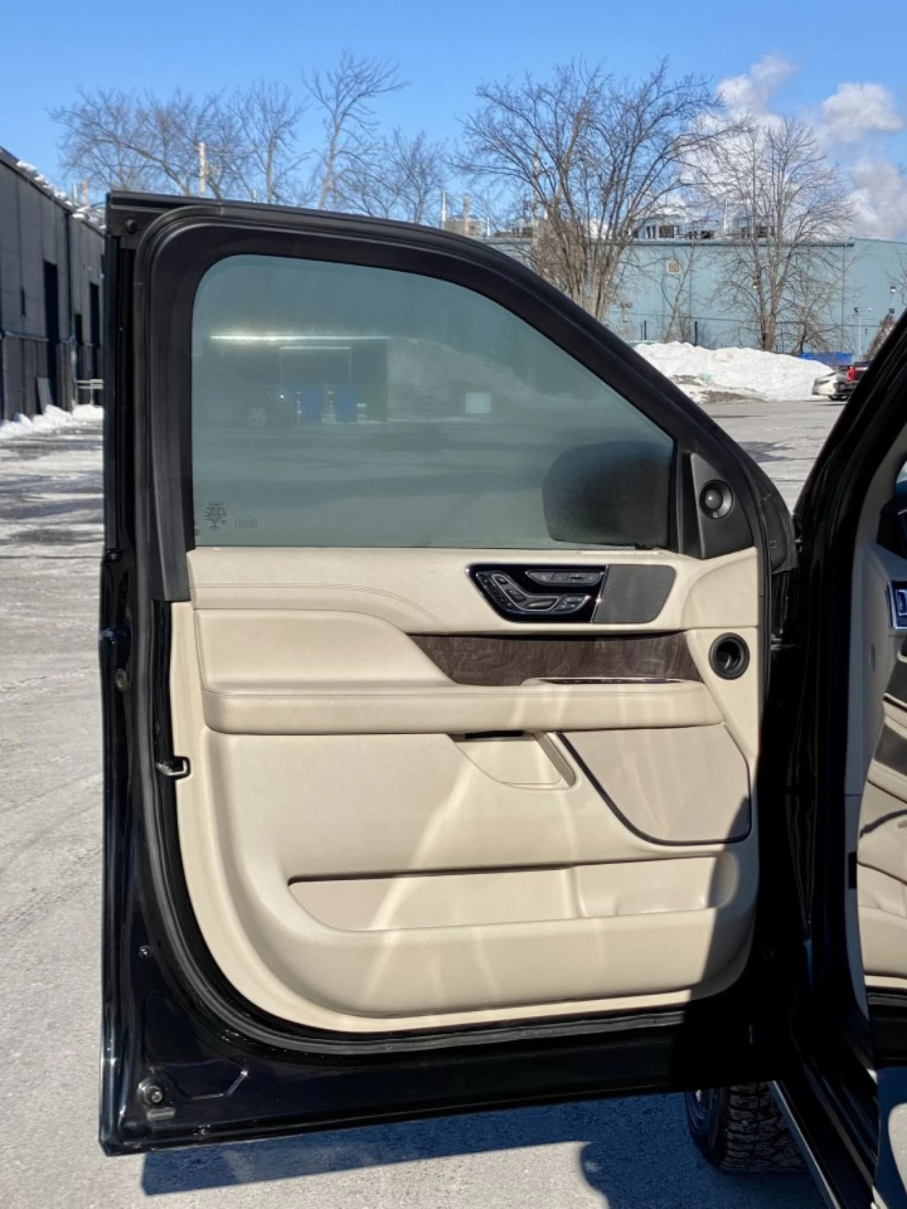 2021 LINCOLN NAVIGATOR EDITION RESERVE + MAGS 22'' + 7 PASSAGERS + TOUTE ÉQUIPÉE  Main Image