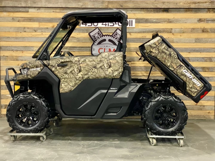 2023 BRP CAN-AM DEFENDER XT HD9 CAMO + DPS + 4x4 + 3 PASSAGERS + 2135 km 