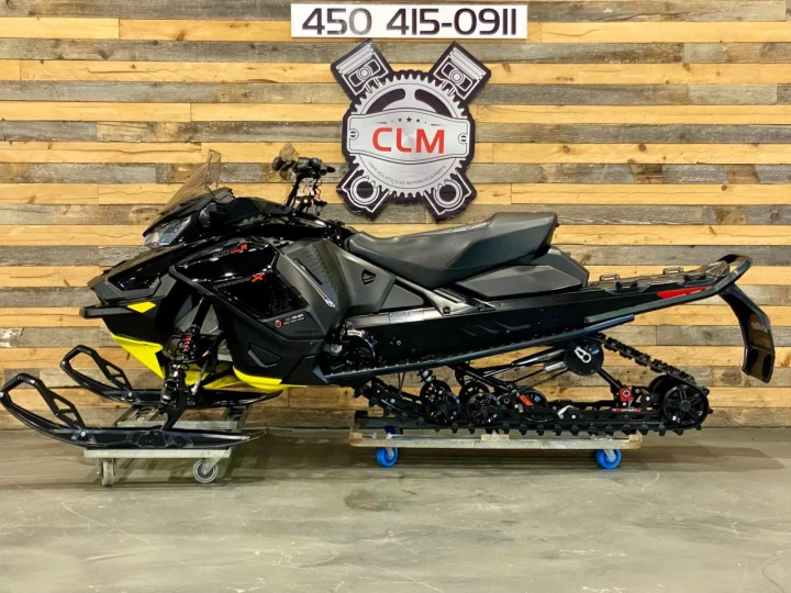 2023 BRP SKI-DOO RENEGADE X 900 ACE TURBO ''R'' 180 H.P / REV GEN4 / RAS X / 137'' 