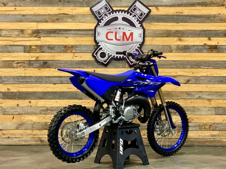 2023 YAMAHA YZ 85 / MX - MOTOCROSS / 2 TEMPS / SEULEMENT 9 HEURES 